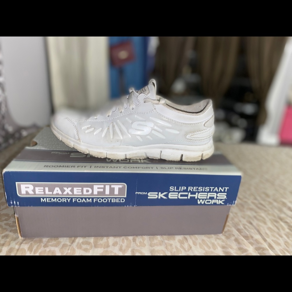 Skechers slip resistant shoes